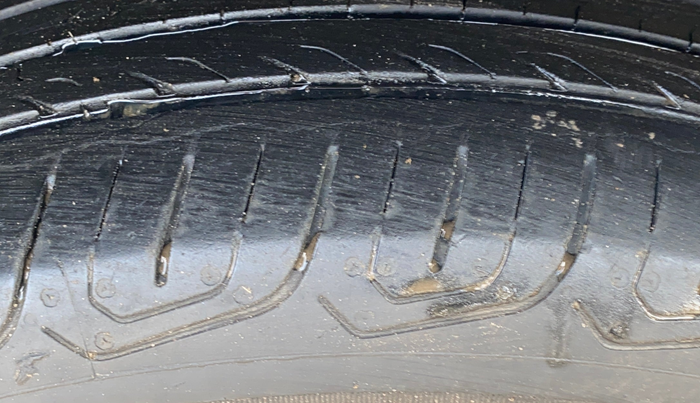 2018 Tata NEXON XT PETROL, Petrol, Manual, 56,007 km, Left Front Tyre Tread