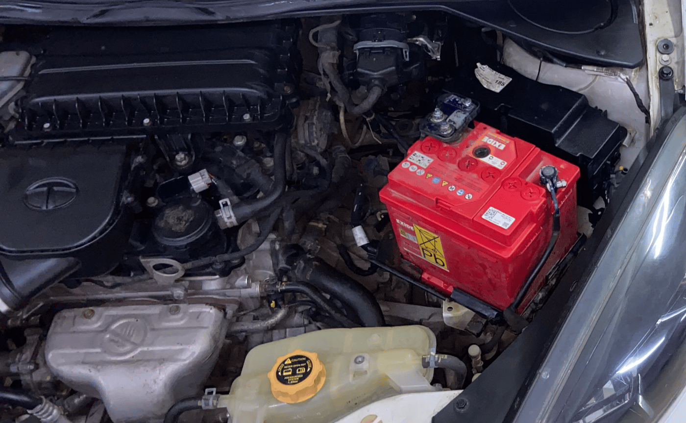 2019 Tata TIGOR XZ PLUS PETROL, CNG, Manual, 93,703 km, Engine View - Left