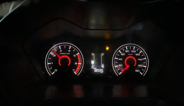 2016 Mahindra Kuv100 K2 6 STR, Petrol, Manual, 38,585 km, Odometer Image