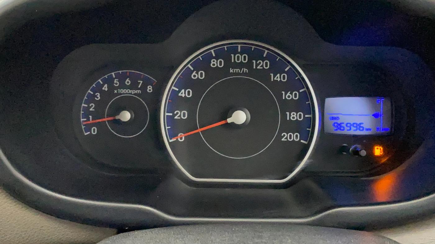 2014 Hyundai i10 SPORTZ 1.1, Petrol, Manual, 96,933 km, Odometer Image