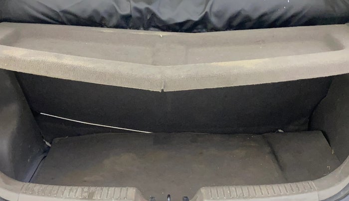 2014 Hyundai i10 SPORTZ 1.1, Petrol, Manual, 96,969 km, Boot Inside