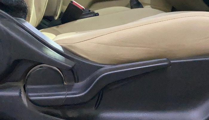 2022 Honda Amaze 1.2L I-VTEC E, CNG, Manual, 91,028 km, Driver Side Adjustment Panel