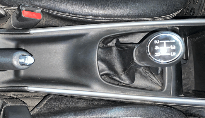 2016 Maruti Baleno DELTA PETROL 1.2, Petrol, Manual, 62,950 km, Gear Lever