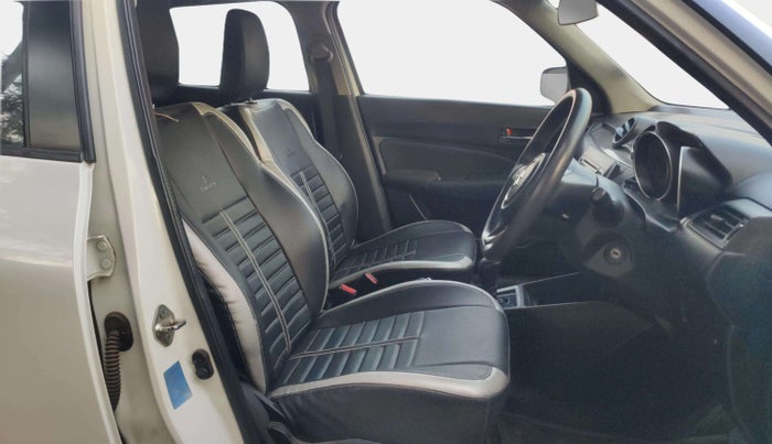2020 Maruti Swift VXI AMT, Petrol, Automatic, 68,209 km, Right Side Front Door Cabin