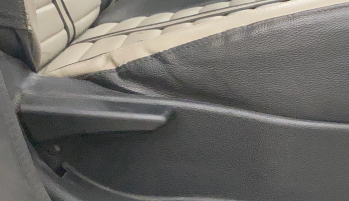 2016 Tata Tiago XT PETROL, Petrol, Manual, 55,189 km, Driver Side Adjustment Panel