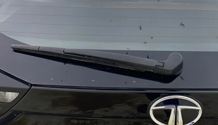 2020 Tata ALTROZ XZ DIESEL, Diesel, Manual, 1,08,010 km, Rear Wiper