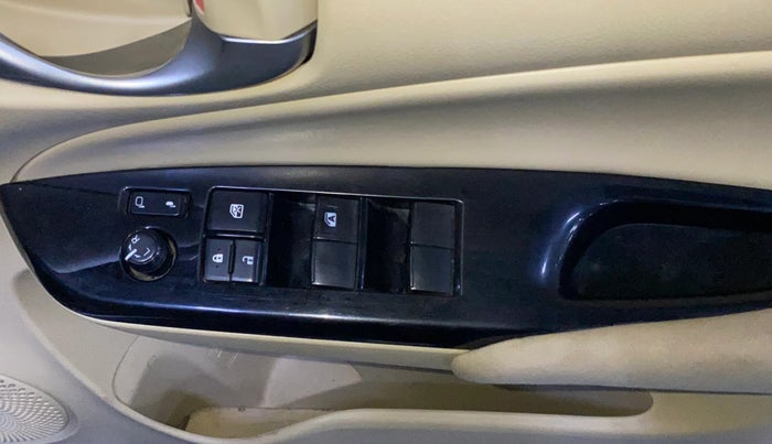2018 Toyota YARIS G MT, Petrol, Manual, 44,207 km, Driver Side Door Panels Control