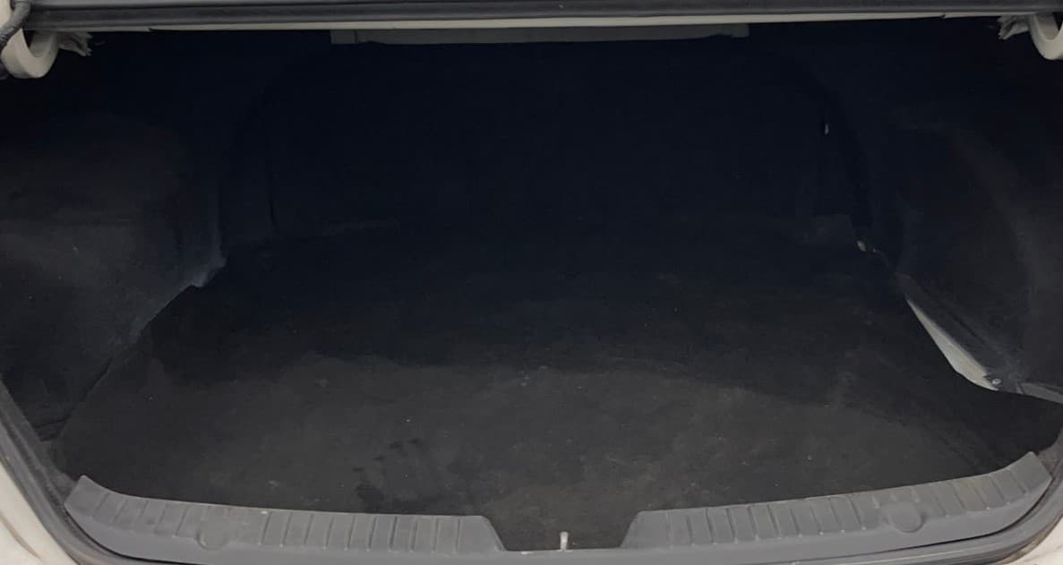 2013 Hyundai Sonata 2.4 GDI MT, Petrol, Manual, 61,210 km, Boot Inside