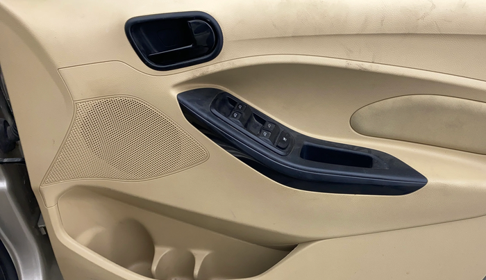 2020 Ford Figo Aspire TITANIUM 1.2 PETROL, Petrol, Manual, 74,744 km, Driver Side Door Panels Control