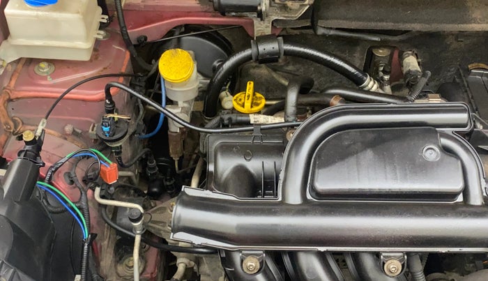 2017 Renault Kwid 1.0 RXL 02 Anniversary Edition, Petrol, Manual, 70,384 km, Engine View - Right