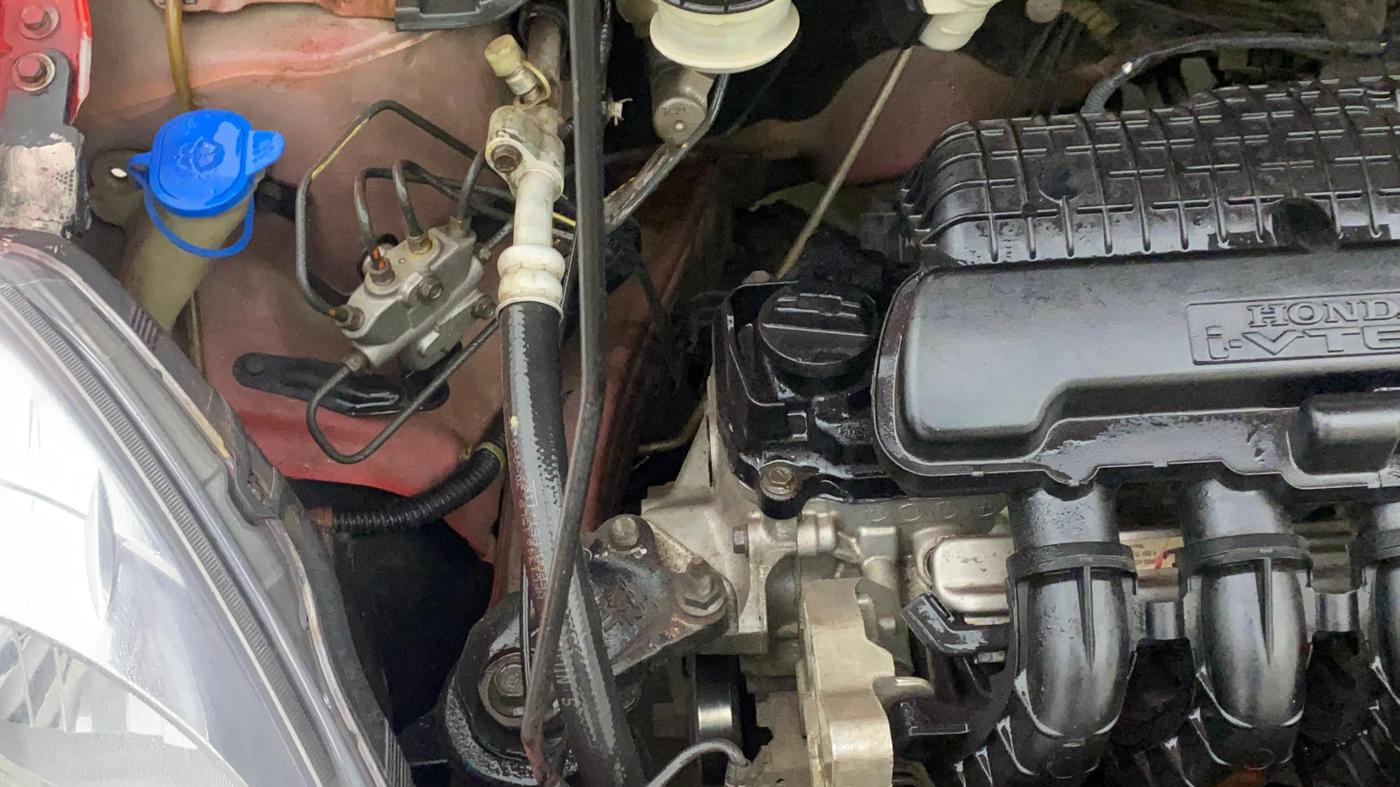 2013 Honda Brio S MT, Petrol, Manual, 75,030 km, Engine View - Right