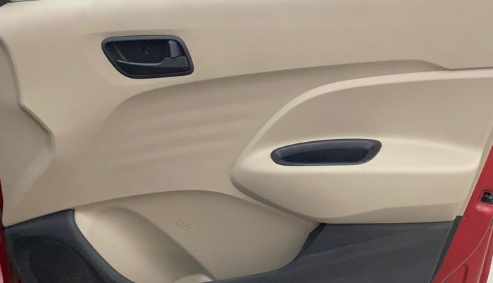 2021 Hyundai NEW SANTRO SPORTZ EXECUTIVE MT CNG, CNG, Manual, 80,869 km, Driver Side Door Panels Control