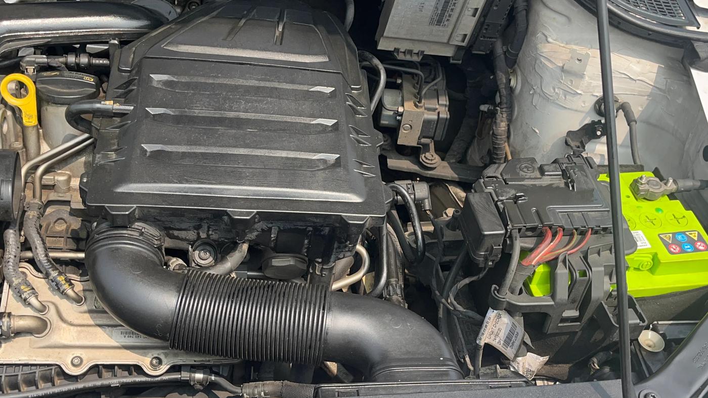 2020 Volkswagen Vento HIGHLINE PLUS 1.0L TSI, Petrol, Manual, 84,926 km, Engine View - Left