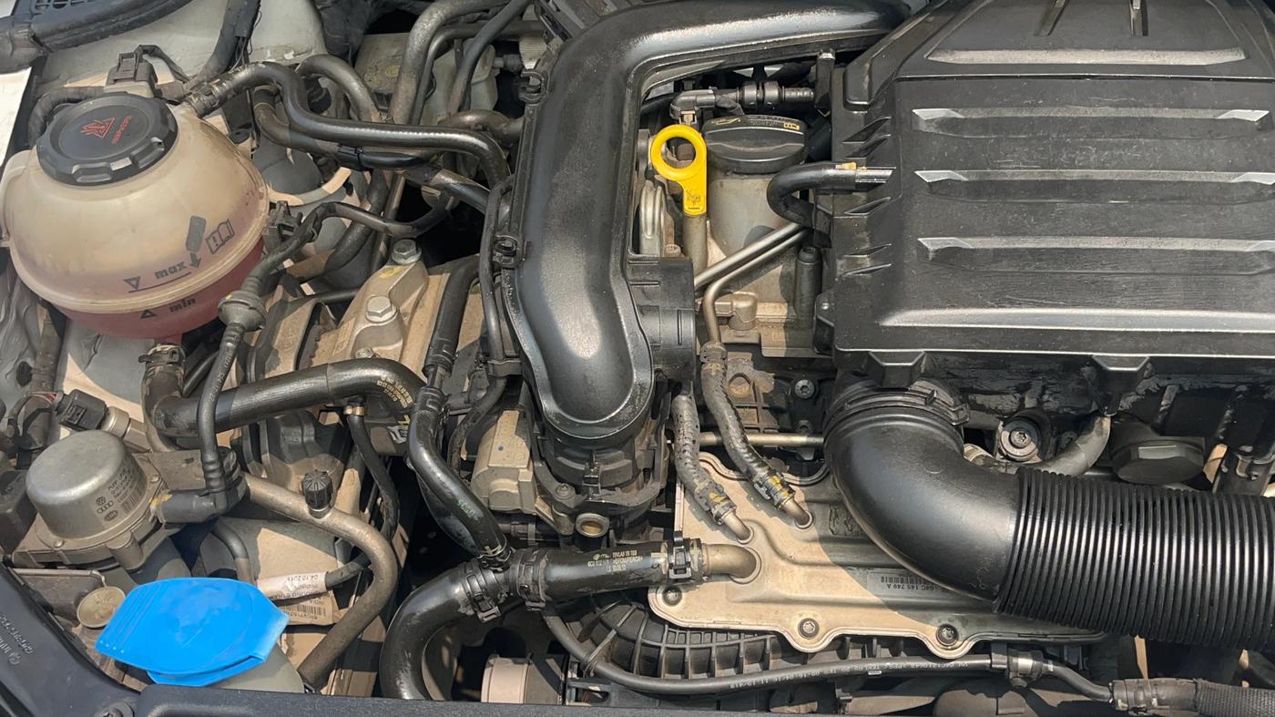 2020 Volkswagen Vento HIGHLINE PLUS 1.0L TSI, Petrol, Manual, 84,926 km, Engine View - Right