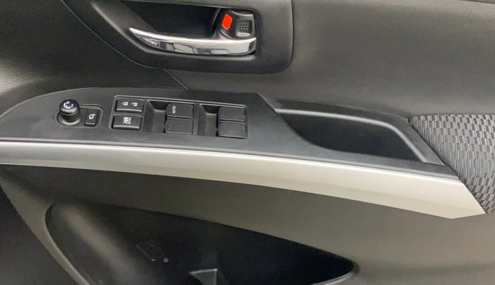 2021 Maruti S Cross ZETA 1.5, Petrol, Manual, 21,797 km, Driver Side Door Panels Control