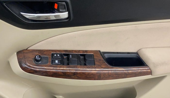 2019 Maruti Dzire VXI, Petrol, Manual, 62,511 km, Driver Side Door Panels Control