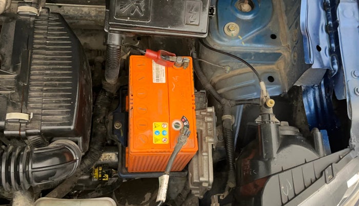 2018 Renault Kwid CLIMBER 1.0 AMT, Petrol, Automatic, 58,997 km, Engine View - Left