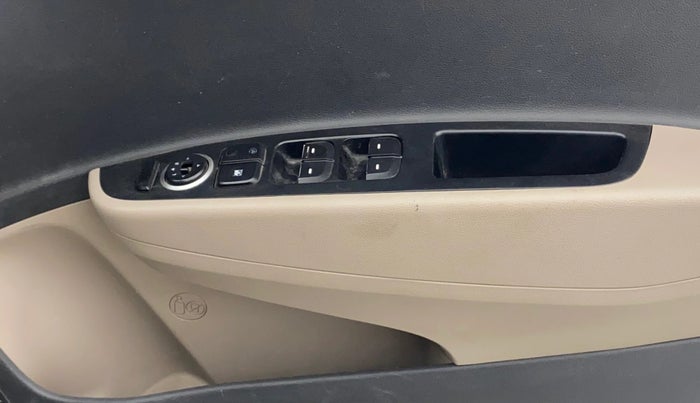 2014 Hyundai Xcent S 1.1 CRDI, Diesel, Manual, 1,19,879 km, Driver Side Door Panels Control