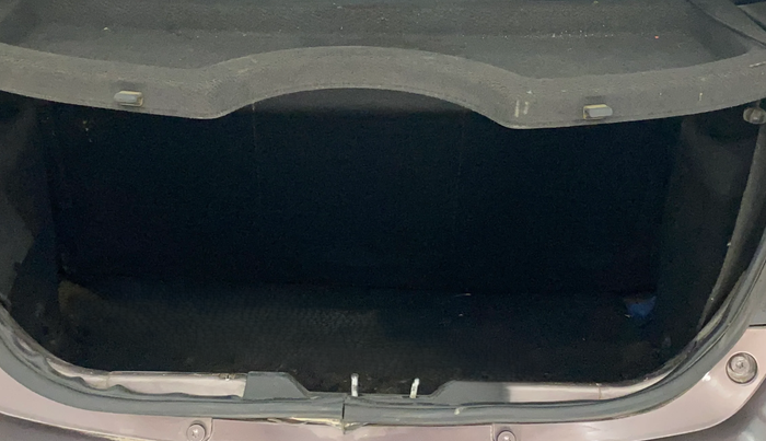 2017 Tata Tiago XZ PETROL, Petrol, Manual, 98,898 km, Boot Inside