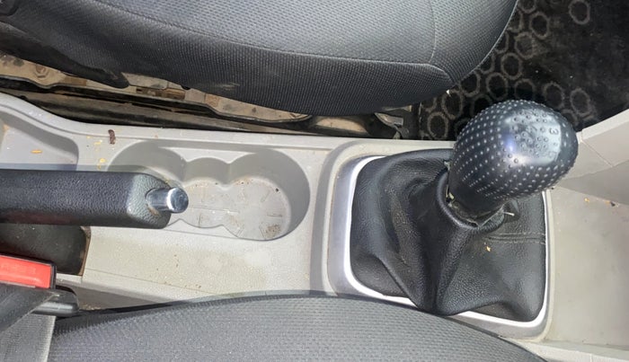 2017 Tata Tiago XZ PETROL, Petrol, Manual, 98,898 km, Gear Lever