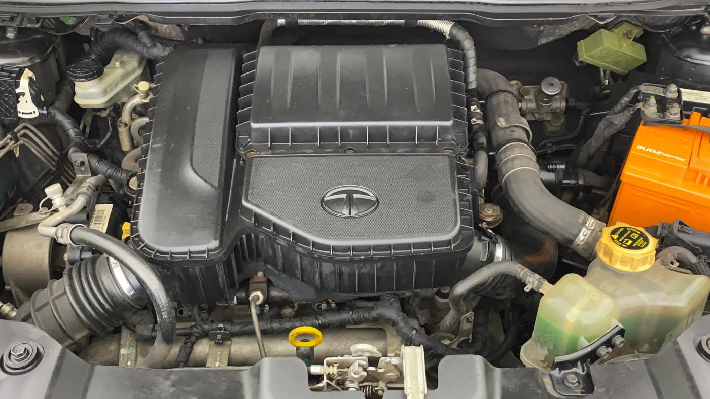 2018 Tata NEXON XZA PLUS DIESEL DUAL TONE, Diesel, Automatic, 1,34,209 km, Engine View