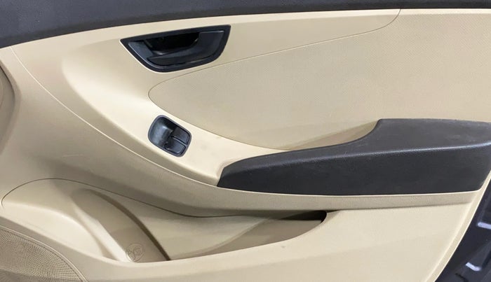 2017 Hyundai Eon ERA +, Petrol, Manual, 49,326 km, Driver Side Door Panels Control