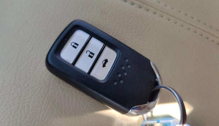 2018 Honda City 1.5L I-VTE V CVT, Petrol, Automatic, 53,064 km, Key Close Up