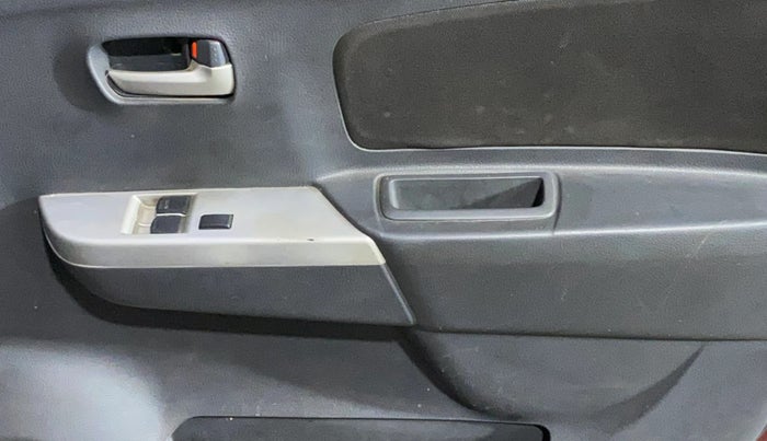 2012 Maruti Wagon R 1.0 LXI, Petrol, Manual, 66,178 km, Driver Side Door Panels Control