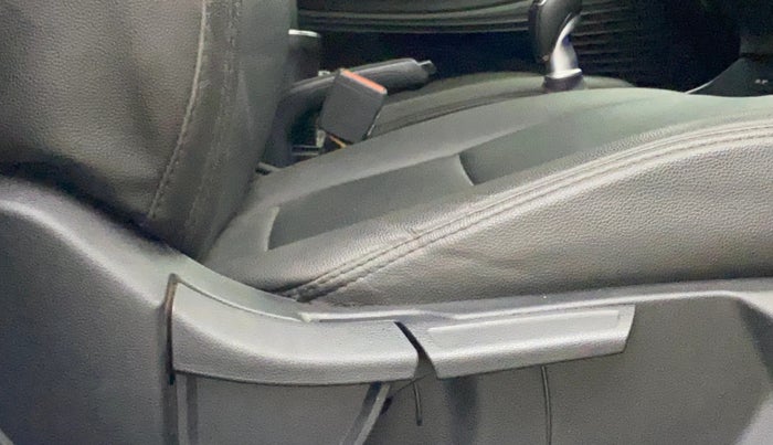 2022 Hyundai NEW I20 ASTA (O) 1.5 CRDI MT, Diesel, Manual, 32,962 km, Driver Side Adjustment Panel