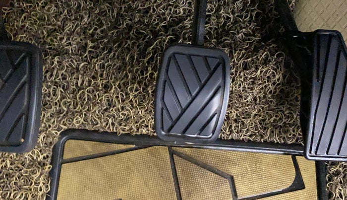 2021 Maruti Swift VXI, Petrol, Manual, 42,007 km, Pedals