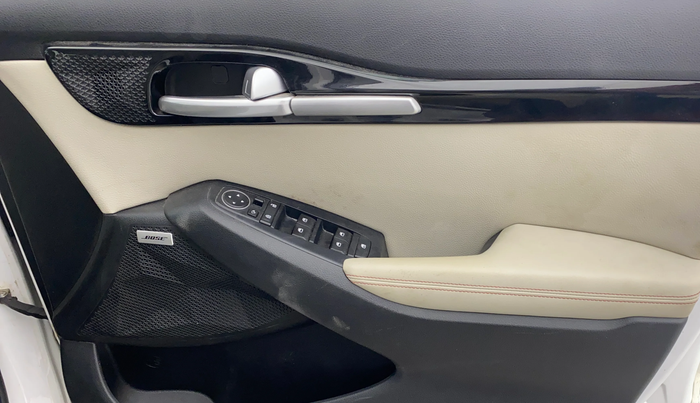 2020 KIA SELTOS GTX PLUS DCT 1.4 PETROL, Petrol, Automatic, 61,679 km, Driver Side Door Panels Control