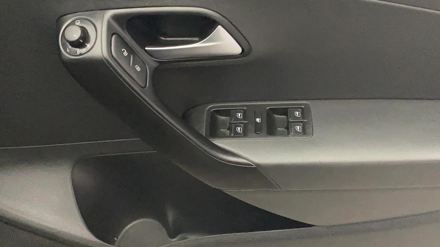 2017 Volkswagen Polo GT TSI AT, Petrol, Automatic, 1,01,667 km, Driver Side Door Panels Control