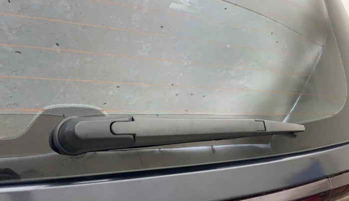 2022 KIA SONET X LINE 1.5 AT, Diesel, Automatic, 63,992 km, Rear Wiper