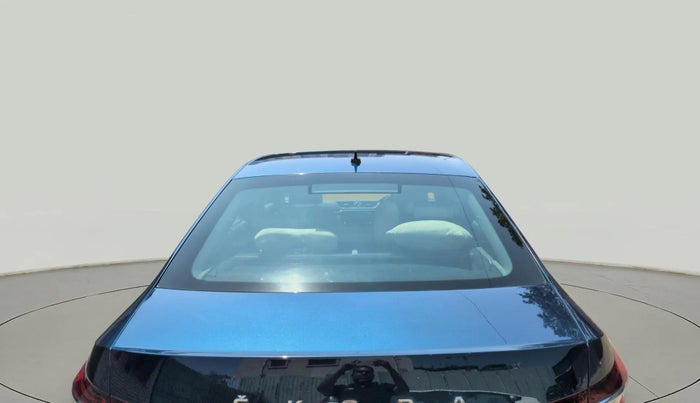 2020 Skoda Superb L&K 2.0 TSI AT, Petrol, Automatic, 67,152 km, Rear Windshield