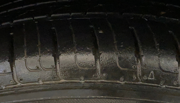 2017 Hyundai Creta SX PLUS 1.6 PETROL, Petrol, Manual, 70,673 km, Left Front Tyre Tread