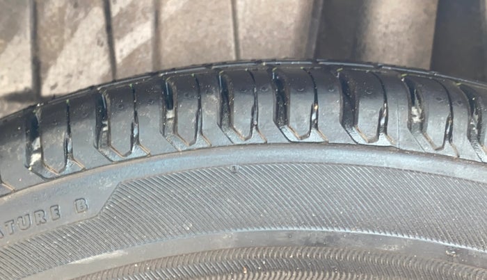 2019 Maruti Dzire VXI, Petrol, Manual, 51,333 km, Left Rear Tyre Tread