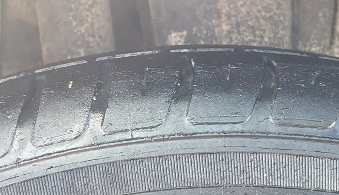 2019 Maruti Dzire VXI, Petrol, Manual, 51,333 km, Right Rear Tyre Tread