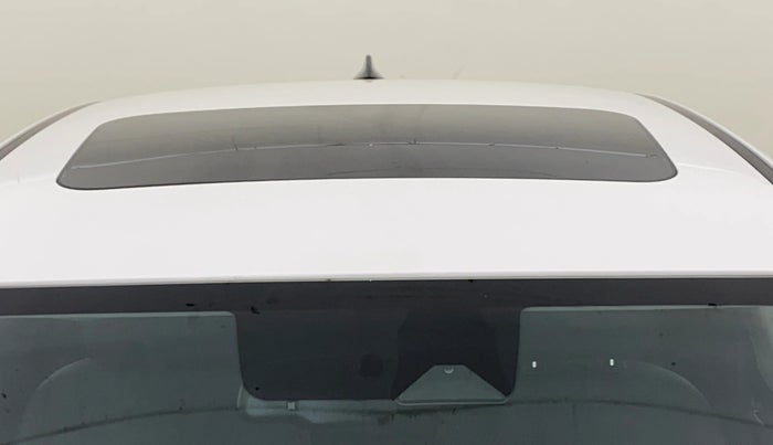 2024 Hyundai Verna SX (O) 1.5 TURBO PETROL MT, Petrol, Manual, 5,204 km, Moonroof/ Sunroof