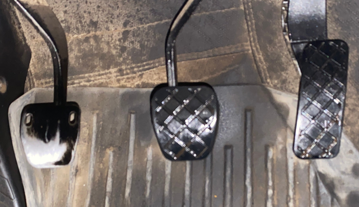 2023 Volkswagen VIRTUS HIGHLINE TSI 1.0 MT, Petrol, Manual, 39,475 km, Pedals