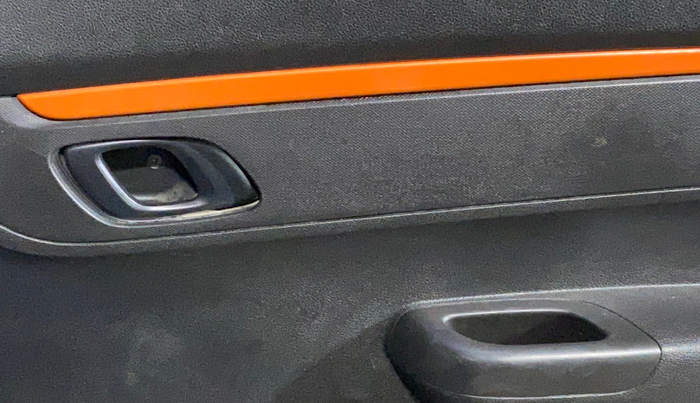 2018 Renault Kwid CLIMBER 1.0, Petrol, Manual, 69,765 km, Driver Side Door Panels Control