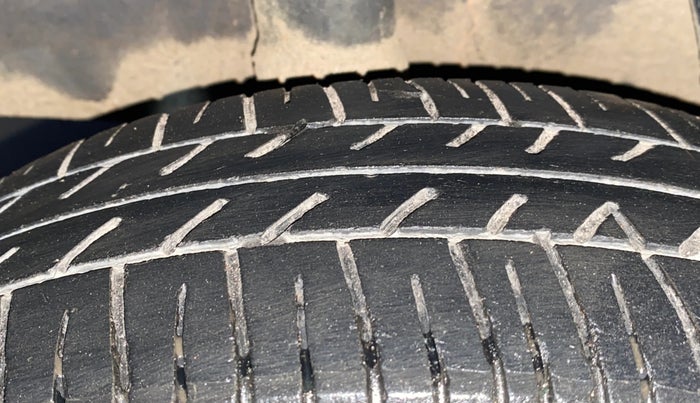 2018 Renault Kwid CLIMBER 1.0, Petrol, Manual, 69,765 km, Right Rear Tyre Tread