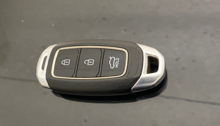 2018 Hyundai Verna 1.6 SX (O) CRDI MT, Diesel, Manual, 1,34,560 km, Key Close Up