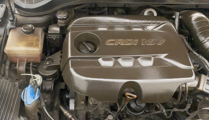 2018 Hyundai Verna 1.6 SX (O) CRDI MT, Diesel, Manual, 1,34,560 km, Engine View - Right