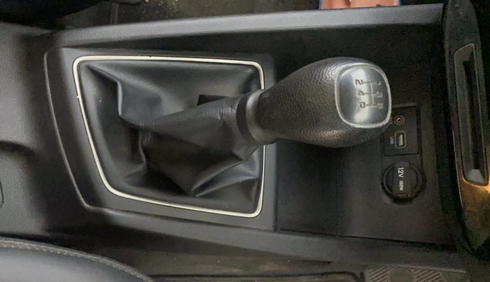 2015 Hyundai Elite i20 MAGNA 1.2, Petrol, Manual, 39,388 km, Gear Lever