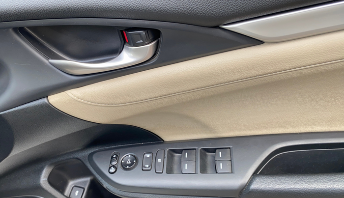 2019 Honda Civic 1.8L I-VTEC VX CVT, Petrol, Automatic, 42,253 km, Driver Side Door Panels Control