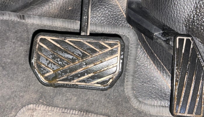 2018 Maruti Wagon R 1.0 VXI AMT, Petrol, Automatic, 88,582 km, Pedals