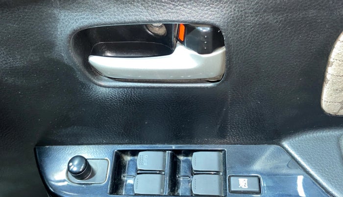 2018 Maruti Wagon R 1.0 VXI AMT, Petrol, Automatic, 88,582 km, Driver Side Door Panels Control