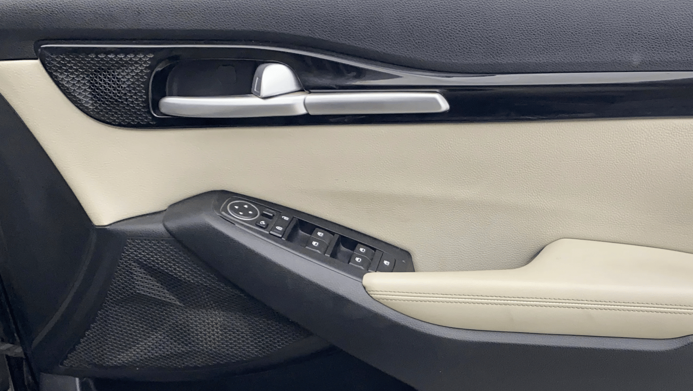 2020 KIA SELTOS HTX 1.5 CVT PETROL, Petrol, Automatic, 83,055 km, Driver Side Door Panels Control