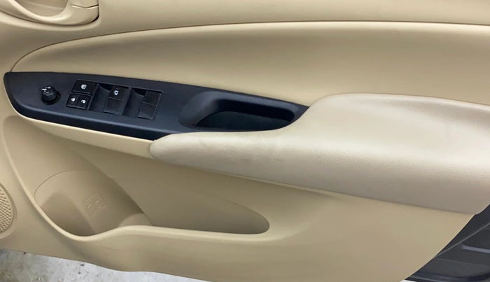 2019 Toyota YARIS J CVT, Petrol, Automatic, 60,978 km, Driver Side Door Panels Control