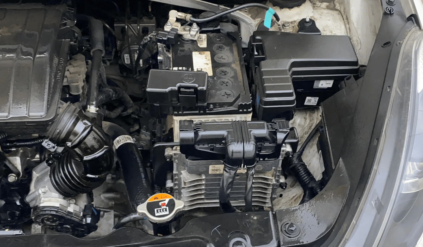 2024 Hyundai AURA SX PLUS 1.2 AMT, Petrol, Automatic, 13,194 km, Engine View - Left